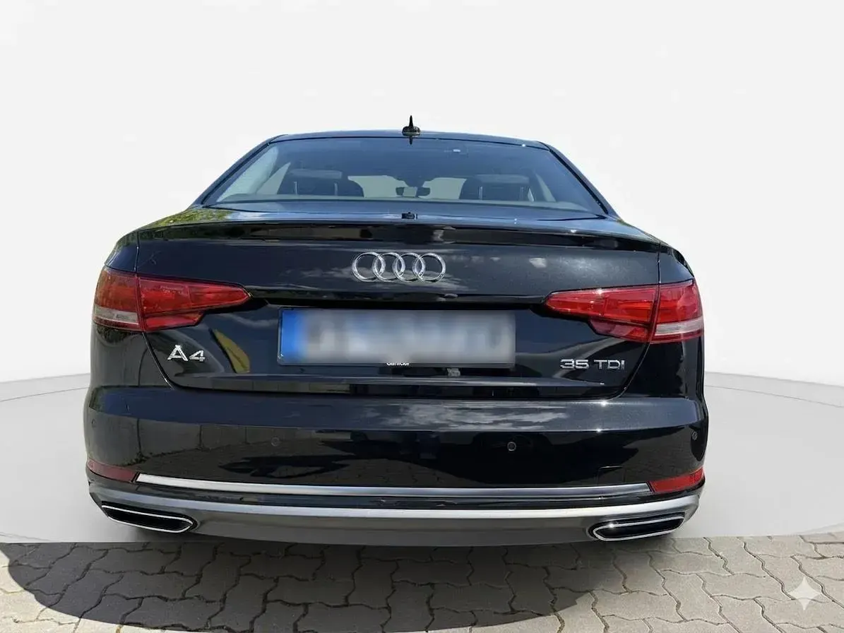 Gebraucht Audi A4 150 PS (110 kW) 2018 Schwarz Limousine
