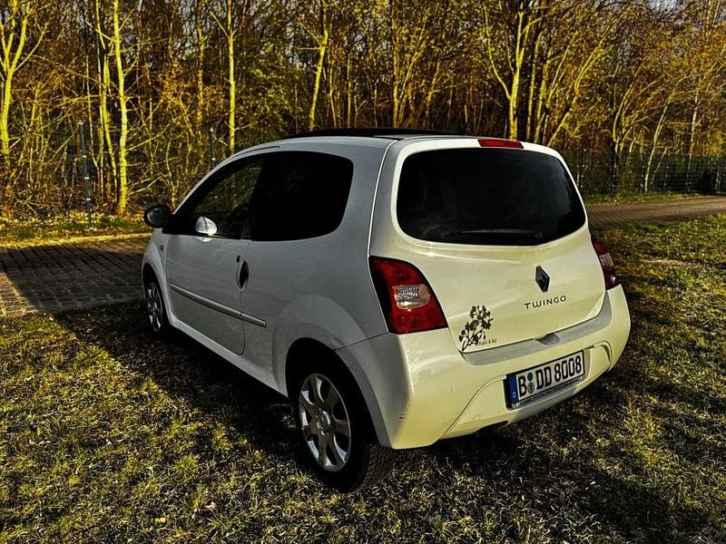 Gebraucht Renault Twingo Night&Day 75 PS (55 kW) 2009 Weiß Kleinwagen