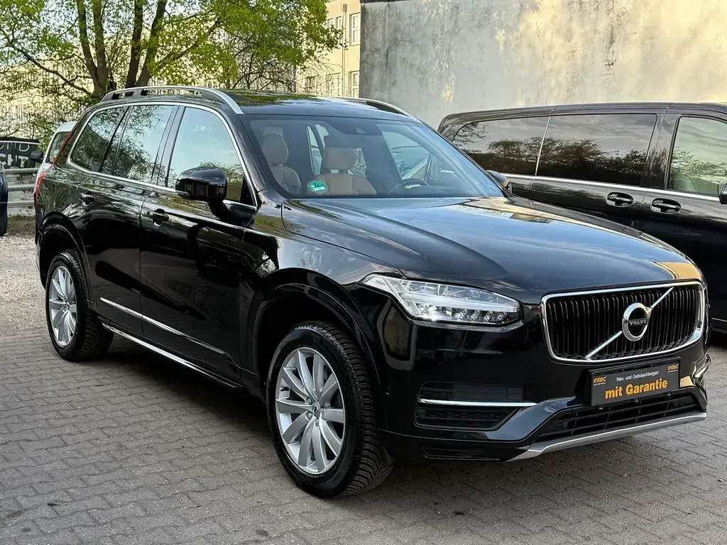 Gebraucht Volvo XC90 Momentum 190 PS (139 kW) 2017 Schwarz SUV