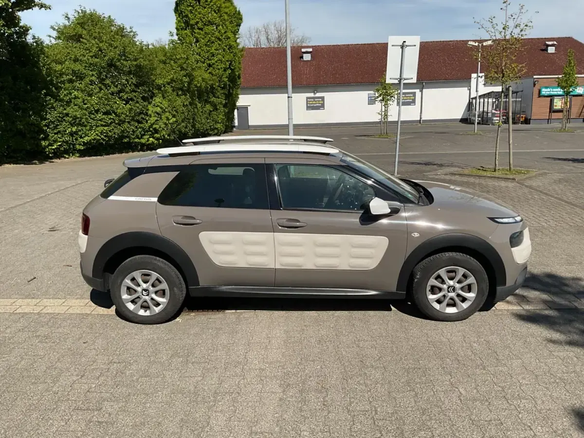 Gebraucht Citroën C4 Cactus 82 PS (60 kW) 2015 Beige Kleinwagen