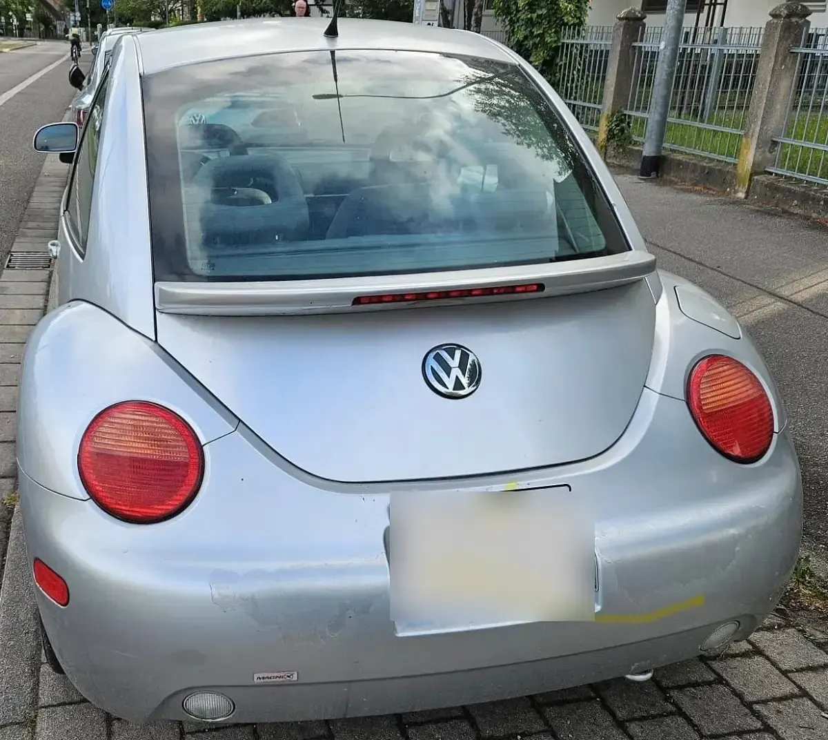 Gebraucht VW New Beetle 116 PS (85 kW) 1998 Silber Kleinwagen