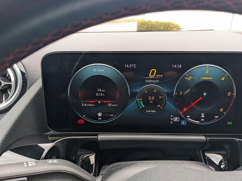 Gebraucht Mercedes B200 150 PS (110 kW) 2023 Grau Van / Kleinbus