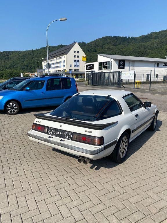 Gebraucht Mazda RX7 113 PS (83 kW) 1985 Weiß Coupé