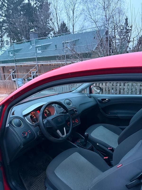 Gebraucht Seat Ibiza 85 PS (62 kW) 2009 Rot Kleinwagen