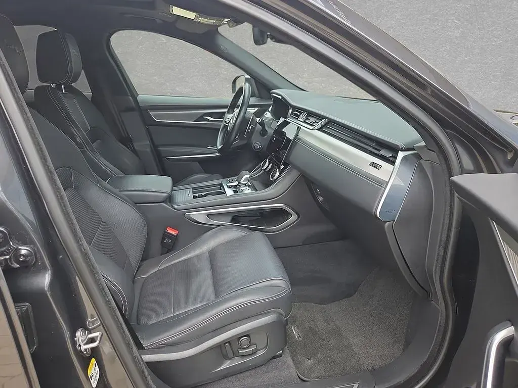 Gebraucht Jaguar F-Pace R 204 PS (150 kW) 2023 Andere SUV