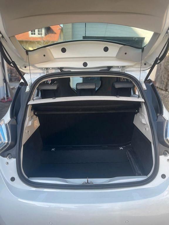 Gebraucht Renault Zoe Intens 64 kW (88 PS) 2016 Weiß Kleinwagen