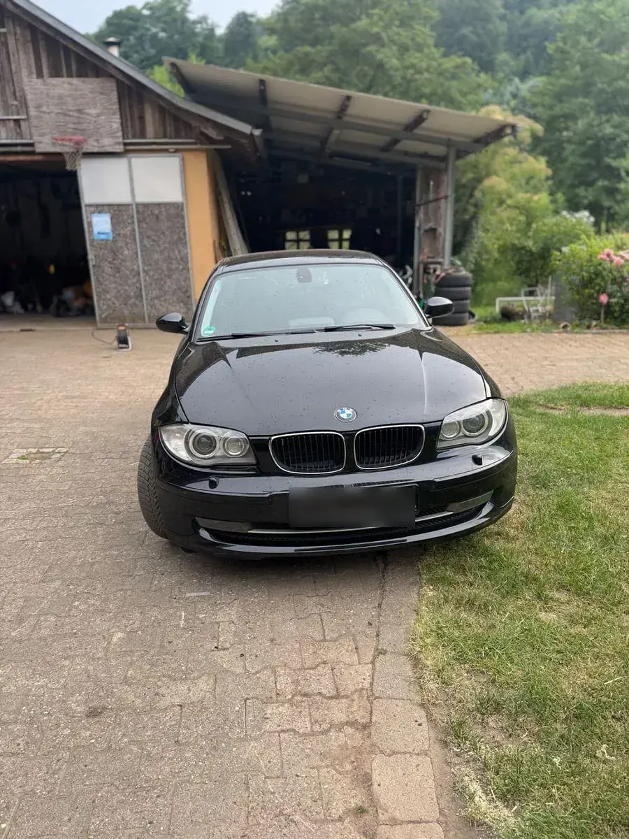 Gebraucht BMW 118 Performance 143 PS (105 kW) 2008 Schwarz Kleinwagen