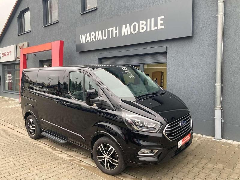 Gebraucht Ford Transit Custom Titanium 131 PS (96 kW) 2018 Iridiumschwarz metallic Van / Kleinbus