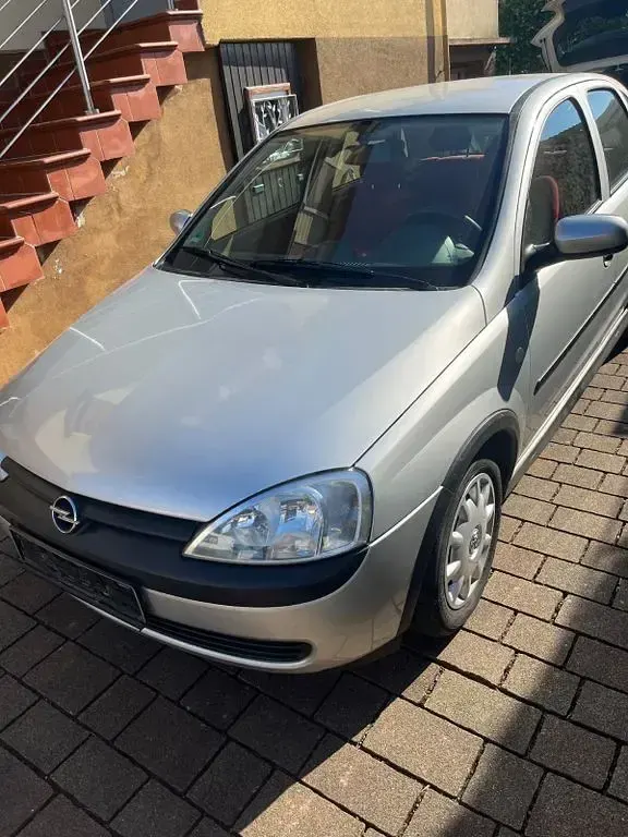 Gebraucht Opel Corsa 75 PS (55 kW) 2002 Silber Kleinwagen