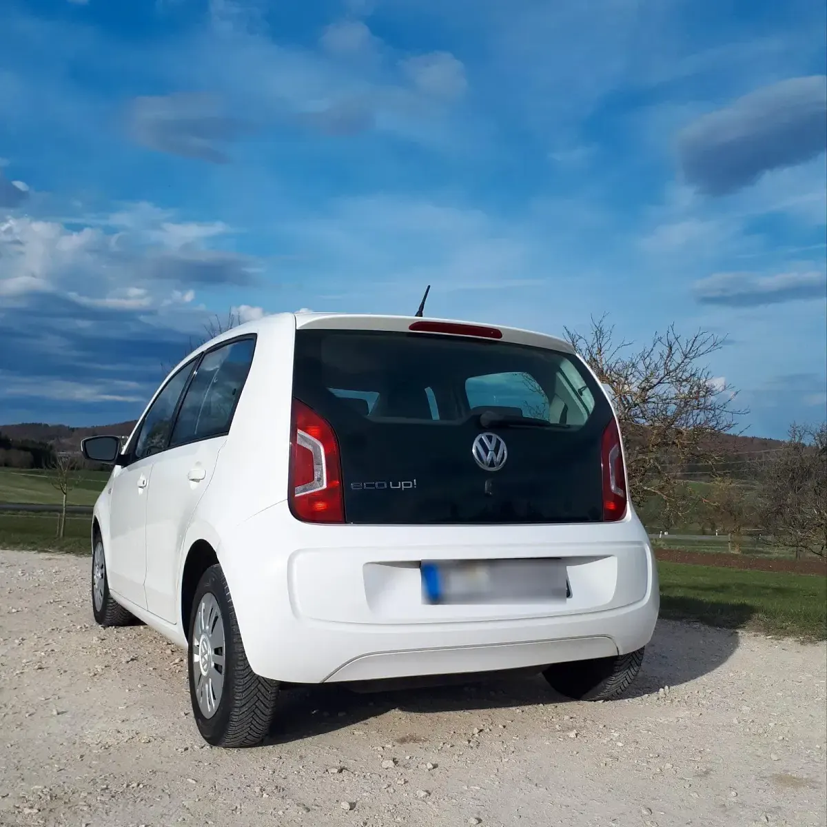 Gebraucht VW up! 68 PS (50 kW) 2013 Weiß Kleinwagen