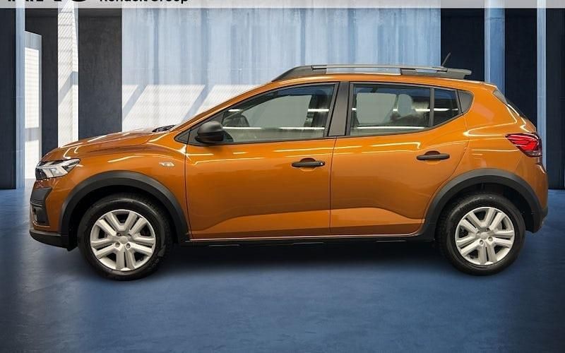 Gebraucht Dacia Sandero Essentiel 101 PS (74 kW) 2023 Orange Limousine