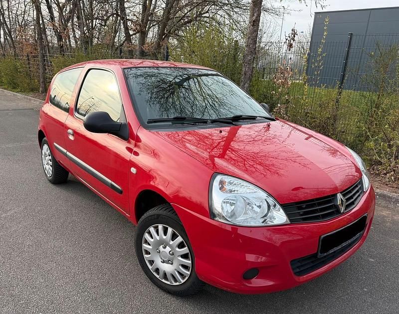Gebraucht Renault Clio II Campus 65 PS (47 kW) 2009 Rot Kleinwagen