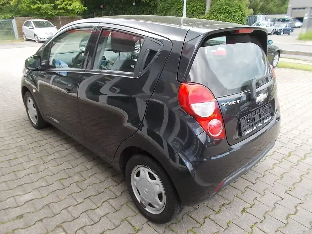 Używany Chevrolet Spark LT 68 KM (50 kW) 2013 Czarny Hatchback