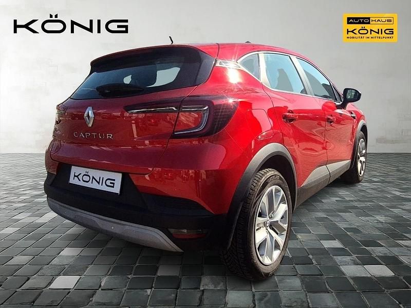 Second-hand Renault Captur Evolution 140 CP (102 kW) 2023 Roșu SUV