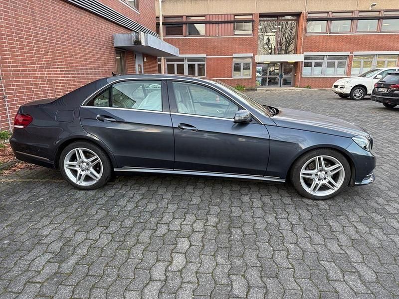 Gebraucht Mercedes E350 Avantgarde 252 PS (185 kW) 2013 Grau Limousine