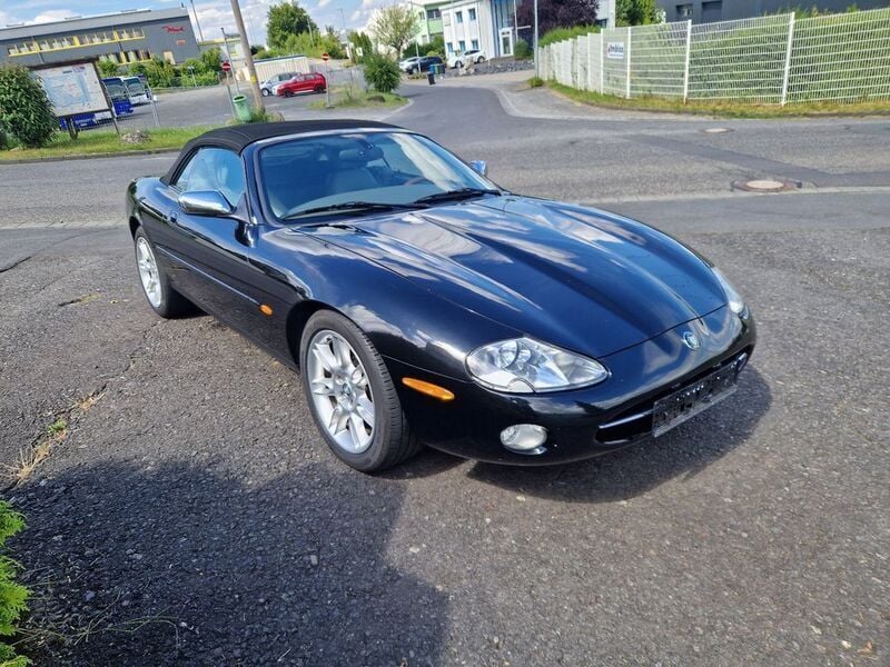 Gebraucht Jaguar XK8 284 PS (208 kW) 2001 Schwarz Cabrio