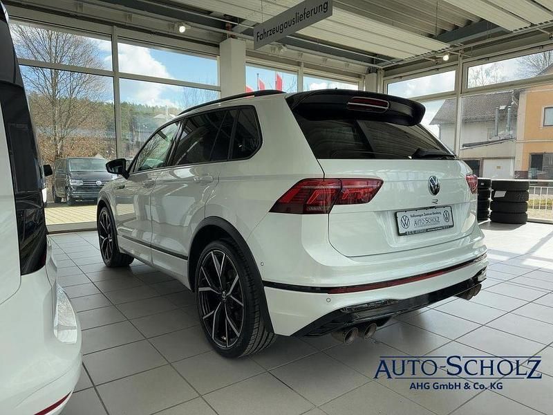 Gebraucht VW Tiguan Style 320 PS (235 kW) 2023 Weiß SUV
