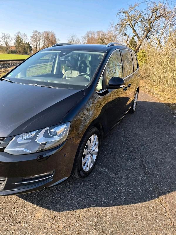 Gebraucht VW Sharan 177 PS (130 kW) 2015 Schwarz Van / Kleinbus