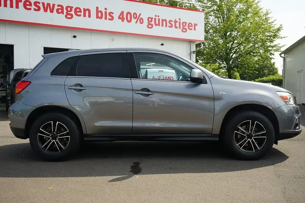 Gebraucht Mitsubishi ASX Basis 117 PS (86 kW) 2017 Grau SUV