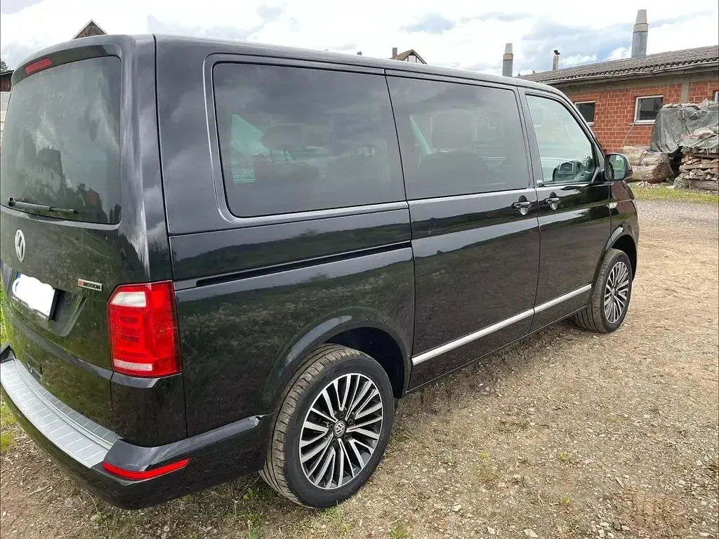 Gebraucht VW Multivan 199 PS (146 kW) 2018 Schwarz Van / Kleinbus