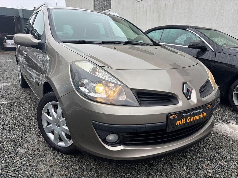 Gebraucht Renault Clio II 101 PS (74 kW) 2008 Beige Limousine
