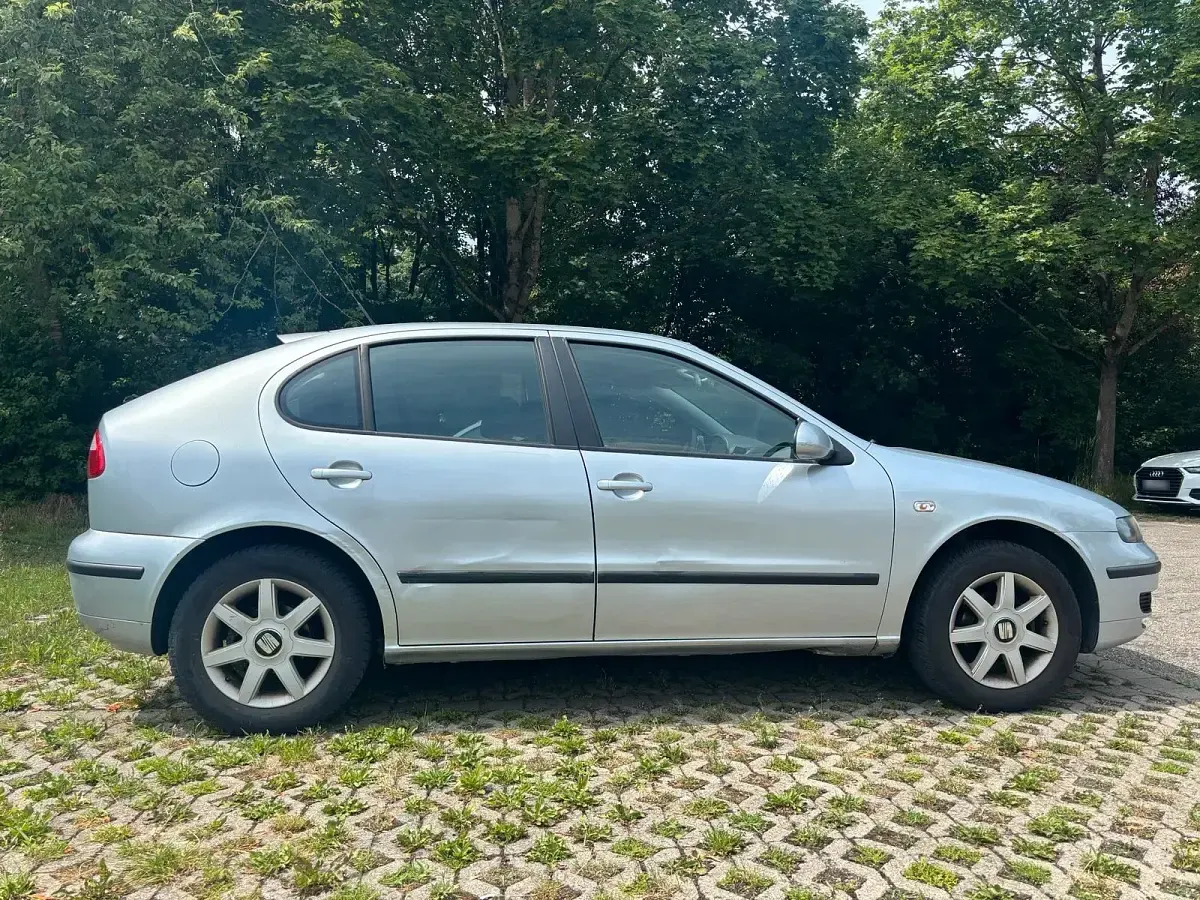 Gebraucht Seat Leon 105 PS (77 kW) 2006 Silber Kleinwagen