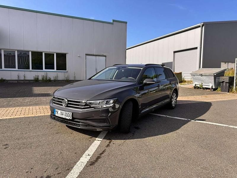 Gebraucht 2019 VW Passat Kombi | 10.900 € (Guter Preis) - Bild 1/4