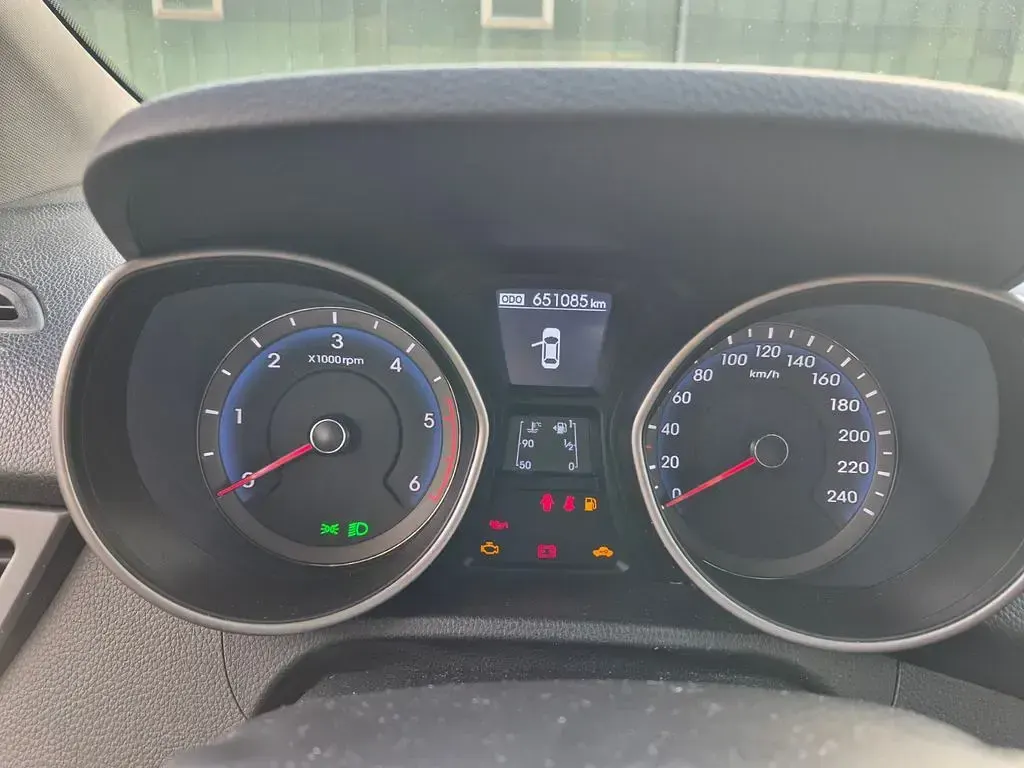Gebraucht Hyundai i30 Passion Plus 110 PS (80 kW) 2016 Grau Limousine