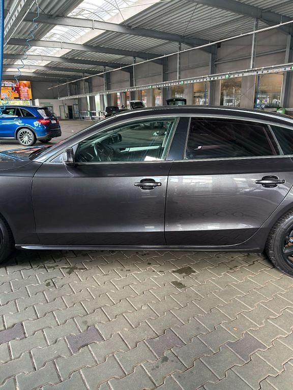 Gebraucht Audi A5 Sportback Design 179 PS (131 kW) 2010 Schwarz Kleinwagen
