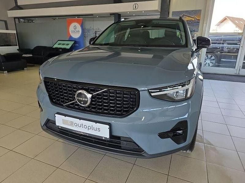Gebraucht Volvo XC40 Plus 197 PS (144 kW) 2023 Thunder grey SUV