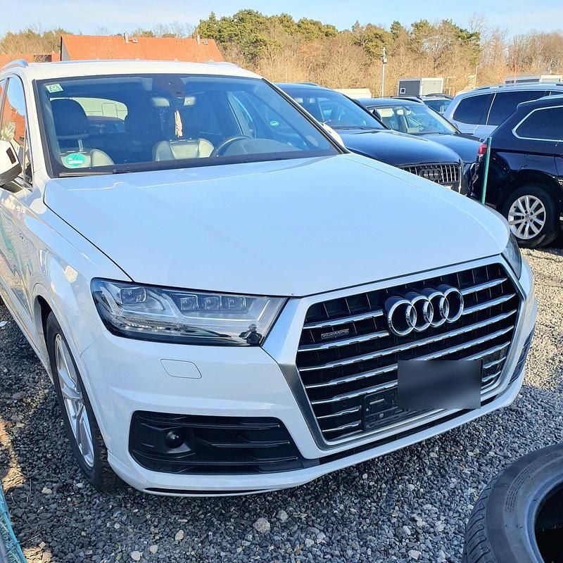 Gebraucht Audi Q7 Ambiente 272 PS (200 kW) 2015 Weiß SUV