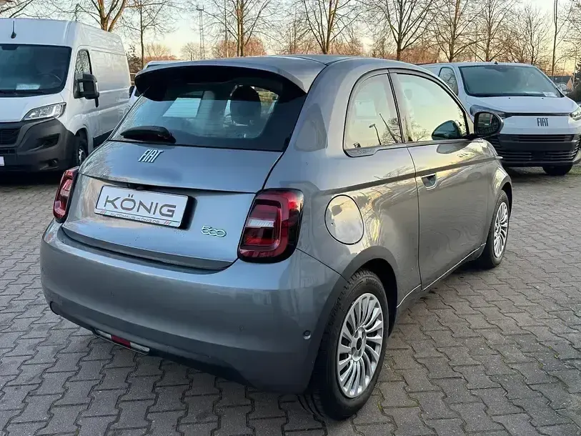 Second-hand Fiat 500e 86 kW (118 CP) 2023 Gri Hatchback