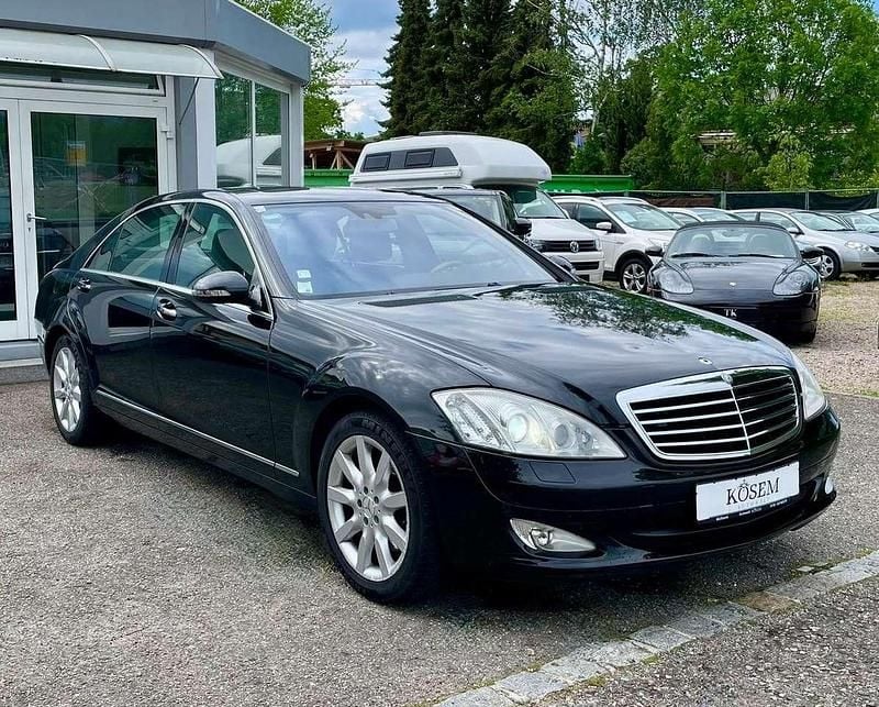 Obsidianschwarz metalliclack Gebraucht 2009 Mercedes S320 Limousine | 14.990 € (Etwas zu teuer) - Bild 1/4