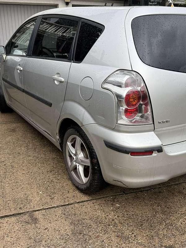 Gebraucht Toyota Corolla Executive 177 PS (130 kW) 2007 Silber Kombi