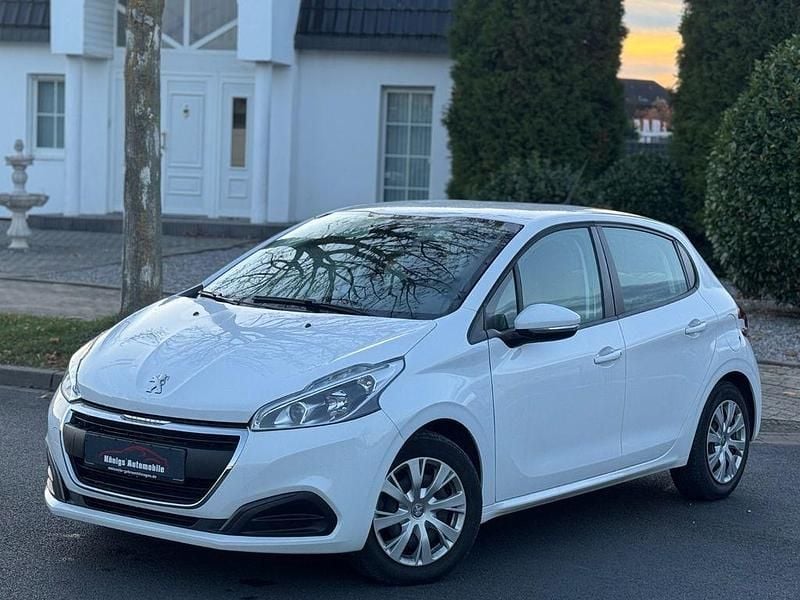 Weiß Gebraucht 2019 Peugeot 208 Kleinwagen | 9.490 € (Superpreis) - Bild 1/4
