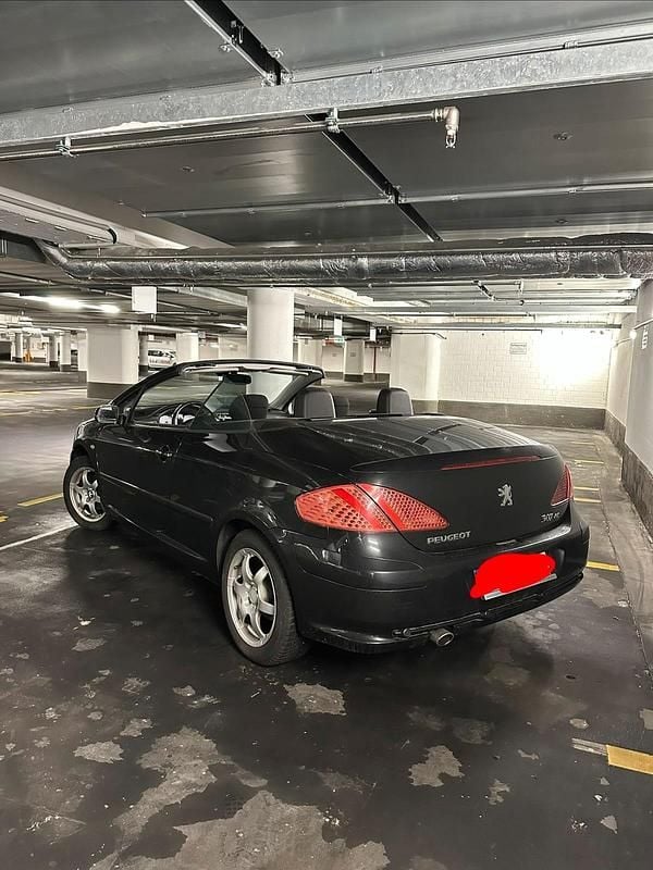 Gebraucht Peugeot 307 CC 136 PS (100 kW) 2004 Schwarz Cabrio