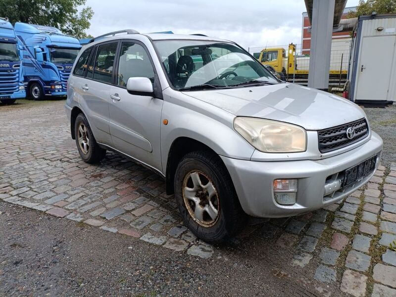 Silber Gebraucht 2001 Toyota RAV4 SUV | 3.399 € (Fairer Preis) - Bild 1/4