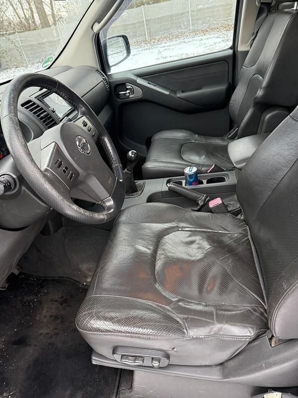 Gebraucht Nissan Navara 170 PS (125 kW) 2007 Schwarz Abholung