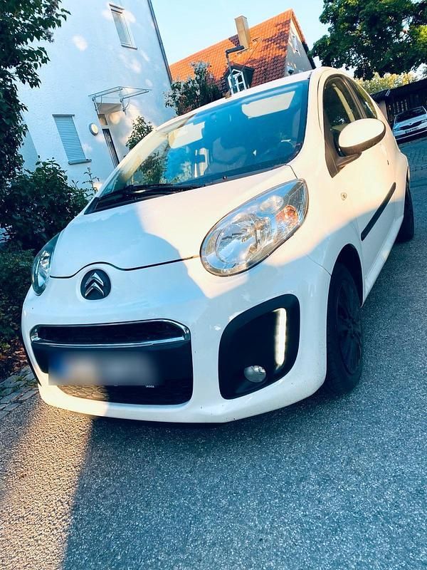 Weiß Gebraucht 2014 Citroën C1 Kleinwagen | 3.250 € - Bild 1/3