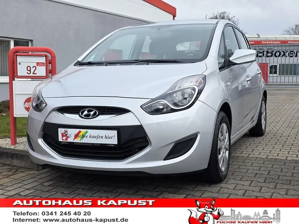 Second-hand Hyundai ix20 90 CP (66 kW) 2012 Argintiu Hatchback