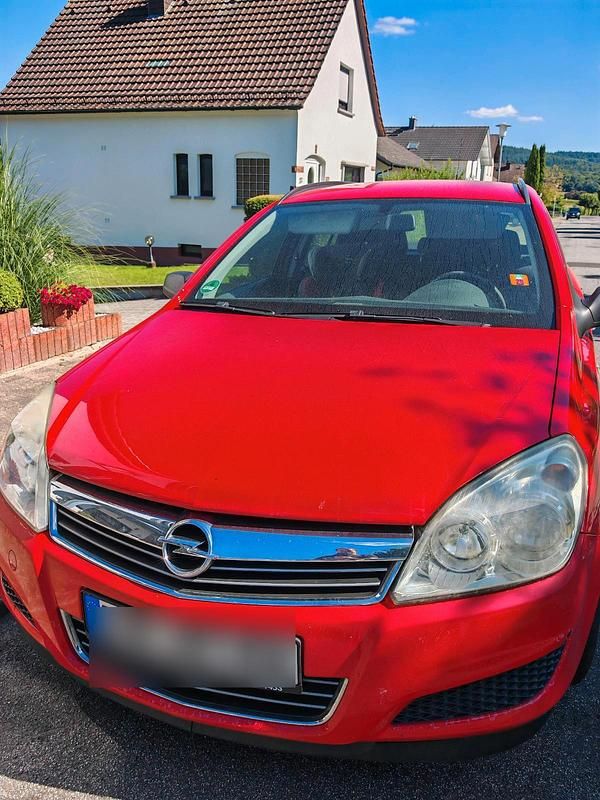 Rot Gebraucht 2009 Opel Astra Kombi | 799 € (Superpreis) - Bild 1/4