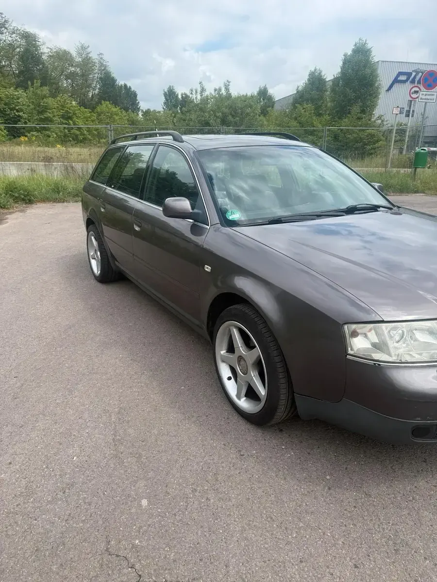 Gebraucht Audi A6 165 PS (121 kW) 1998 Andere farben Kombi