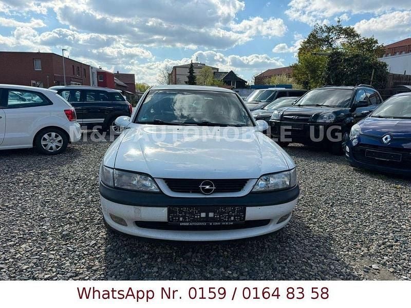 Gebraucht Opel Vectra 101 PS (74 kW) 1997 Weiß Limousine