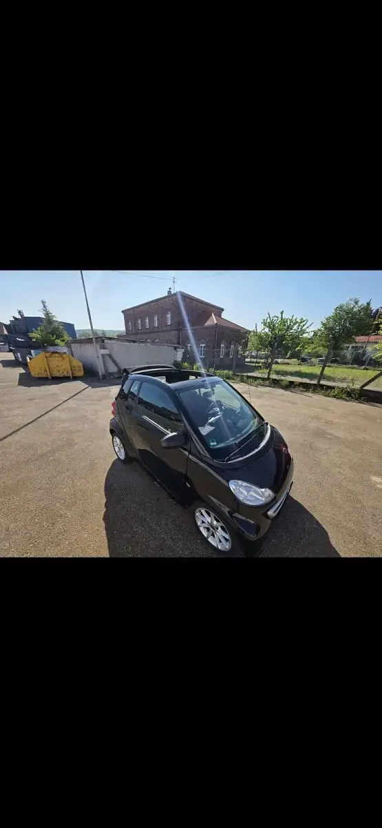 Gebraucht Smart ForTwo Cabrio 72 PS (52 kW) 2014 Schwarz Cabrio