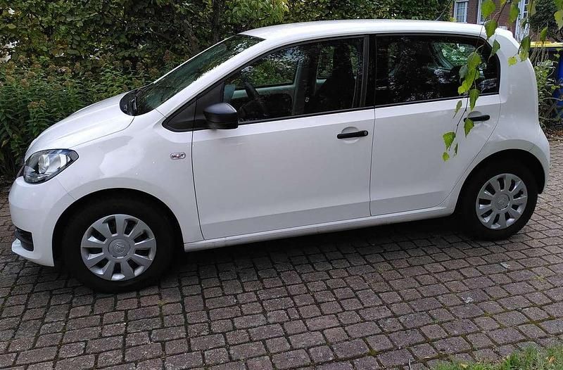 Weiß Gebraucht 2018 Skoda Citigo Cool Edition Kleinwagen | 7.300 € (Fairer Preis) - Bild 1/4