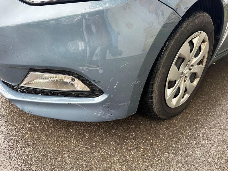 Gebraucht Hyundai i20 GO! 75 PS (55 kW) 2018 Blau Limousine