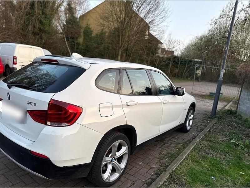 Gebraucht BMW X1 177 PS (130 kW) 2011 Weiß SUV
