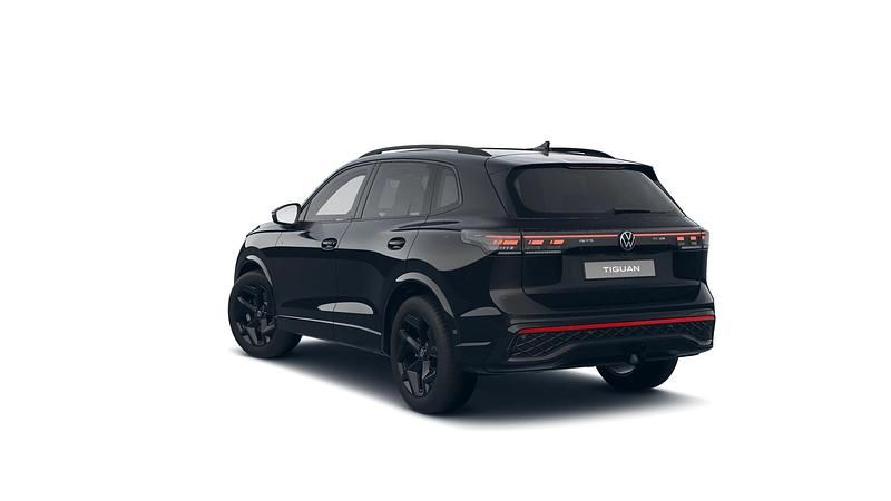 Gebraucht VW Tiguan R-line 150 PS (110 kW) 2024 SUV