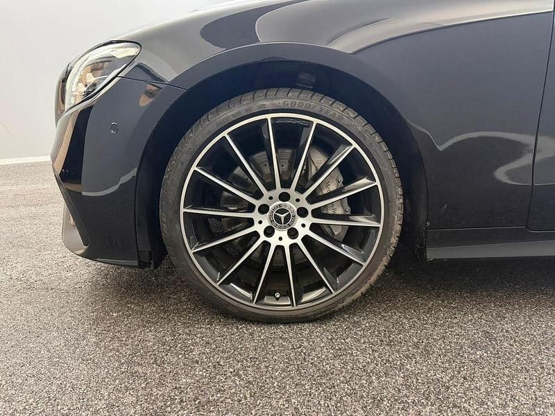 Gebraucht Mercedes E400 AMG line 330 PS (242 kW) 2021 Schwarz Cabrio