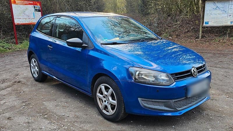 Gebraucht VW Polo 75 PS (55 kW) 2010 Blau Kleinwagen